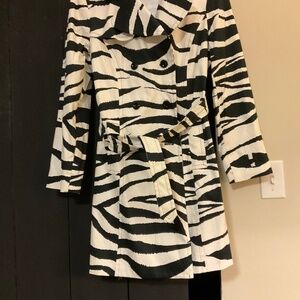 Fun little zebra print trench size 10